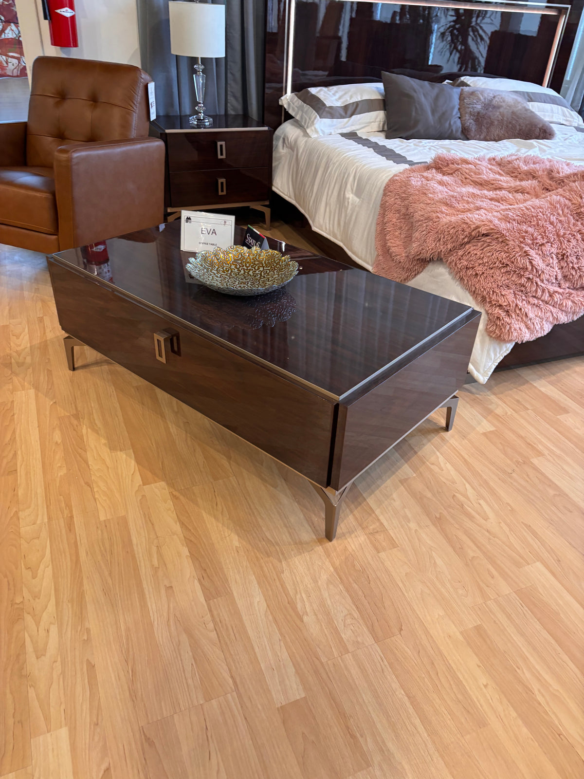 Model Eva coffee table in dark wood finish