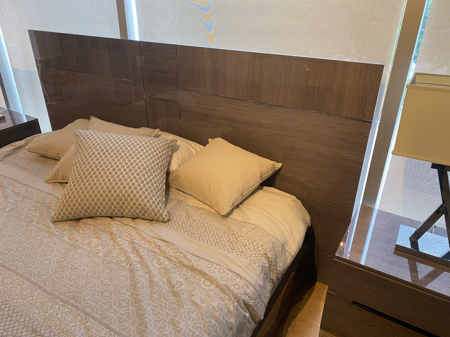 Model VIOLA Exclusive Made in Italy Brand STATUS ITALY LIMITED STOCKS TORONTO & SPECIAL ORDER FROM ITALY