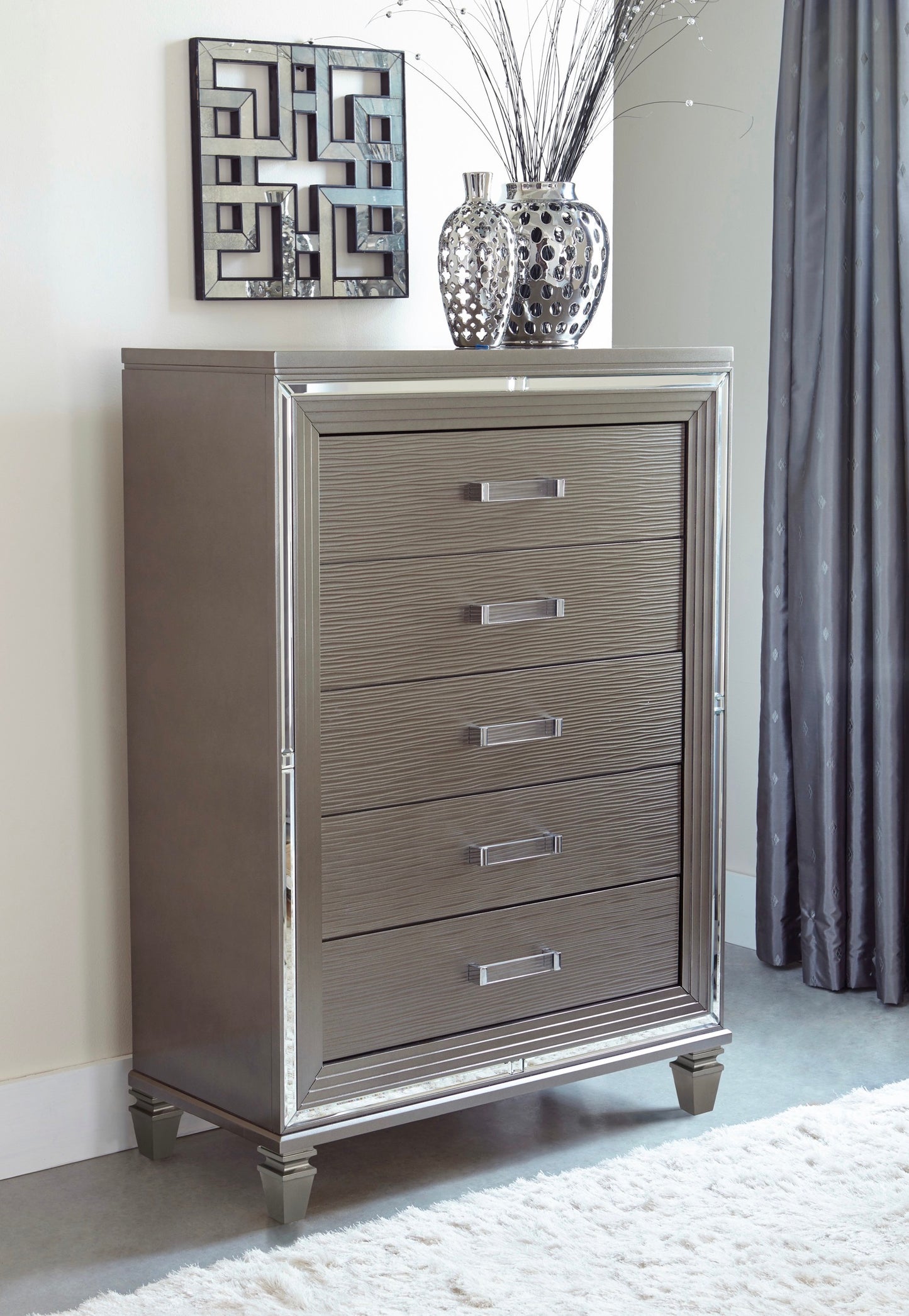 Lit classique Queen à miroir 1429 Toronto Stocks limités
