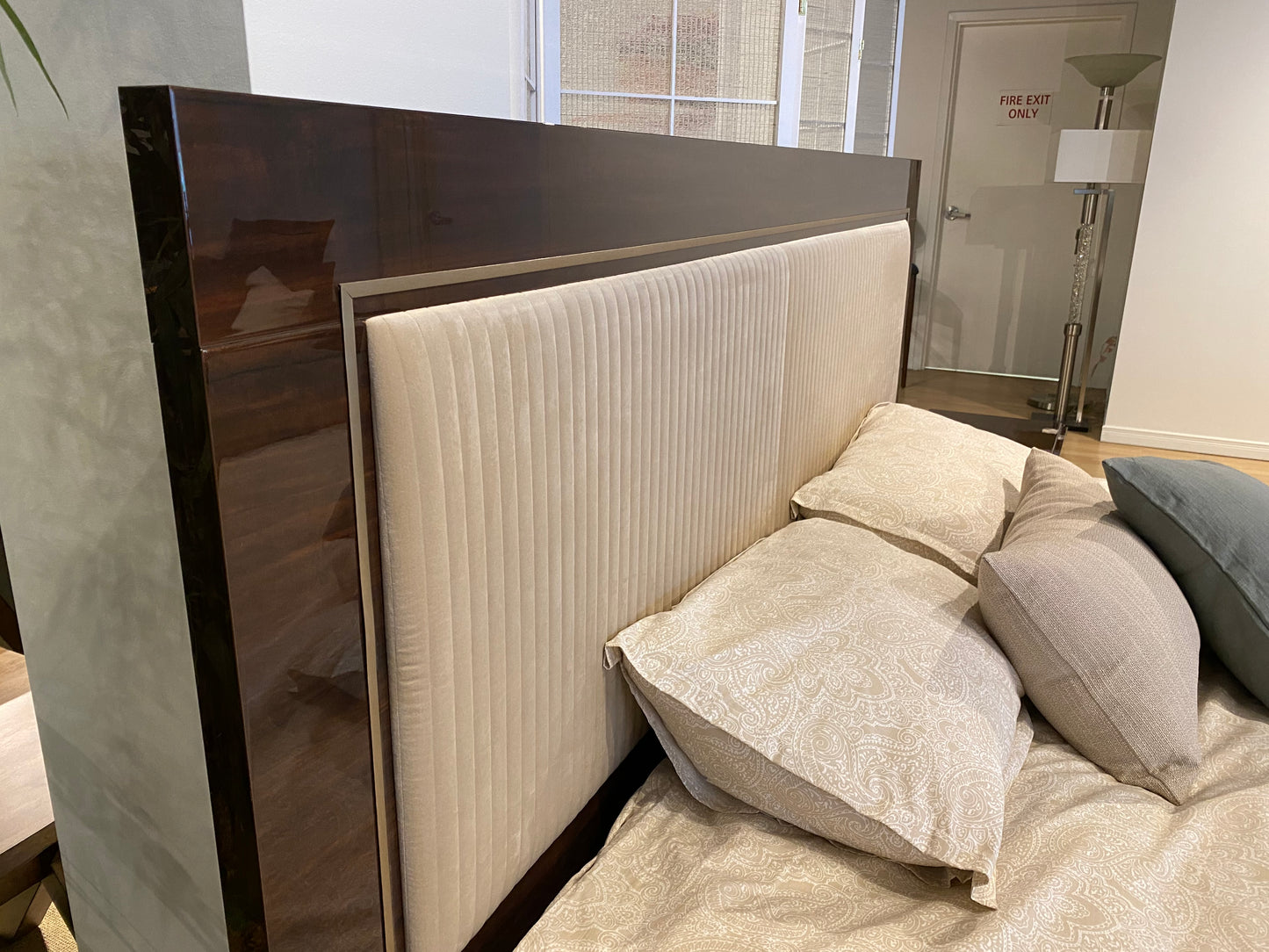 Model EVA UPHOLSTERED Exclusive Made in Italy Brand STATUS ITALY LIMITED STOCKS & SPECIAL ORDER FROM ITALY