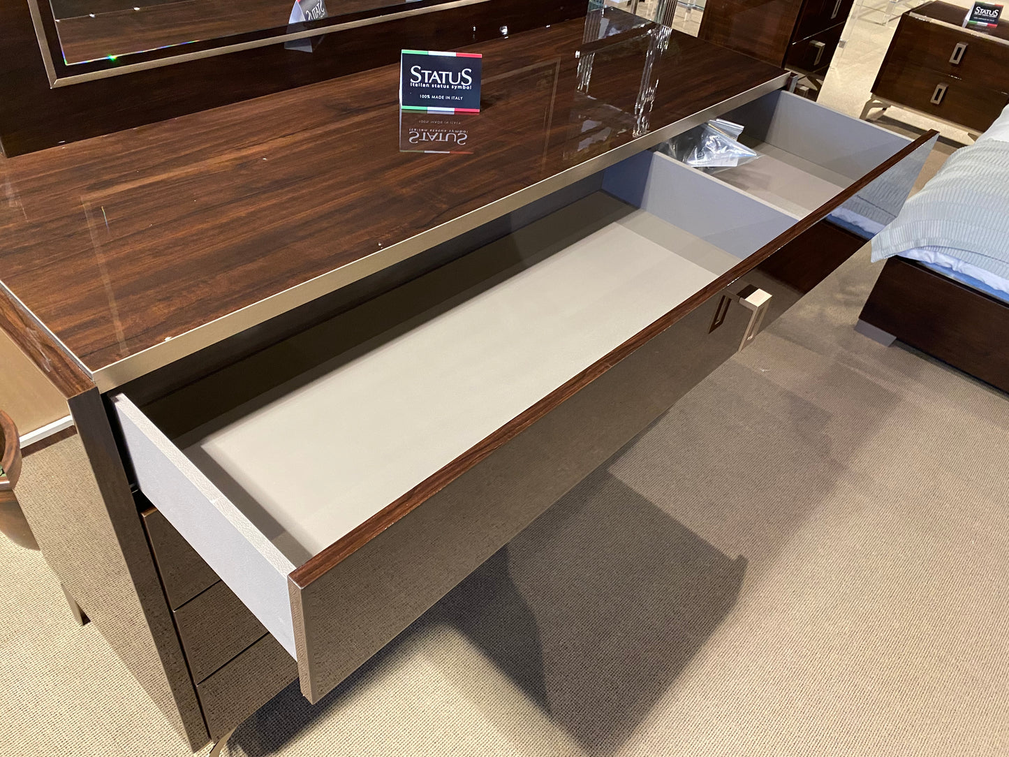 Model EVA LED Exclusive Made in Italy Brand STATUS ITALY LIMITED STOCKS & SPECIAL ORDERS FROM ITALY