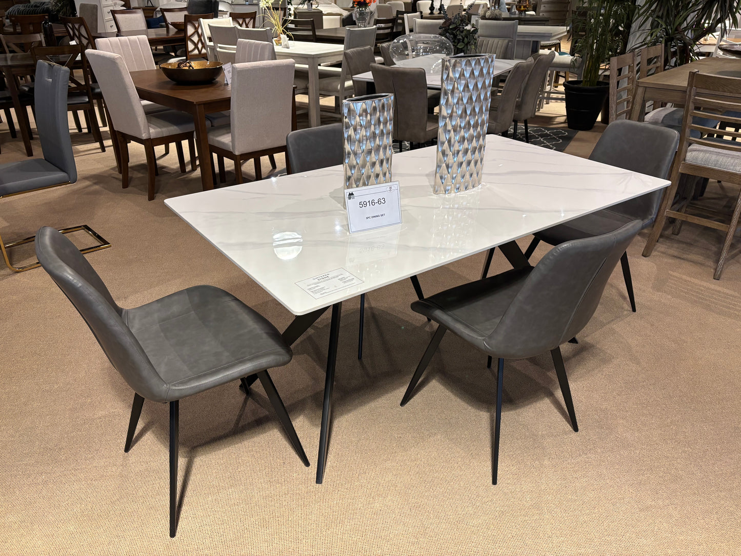Show Deal Dining Set Model 5916-63 5 pc deal