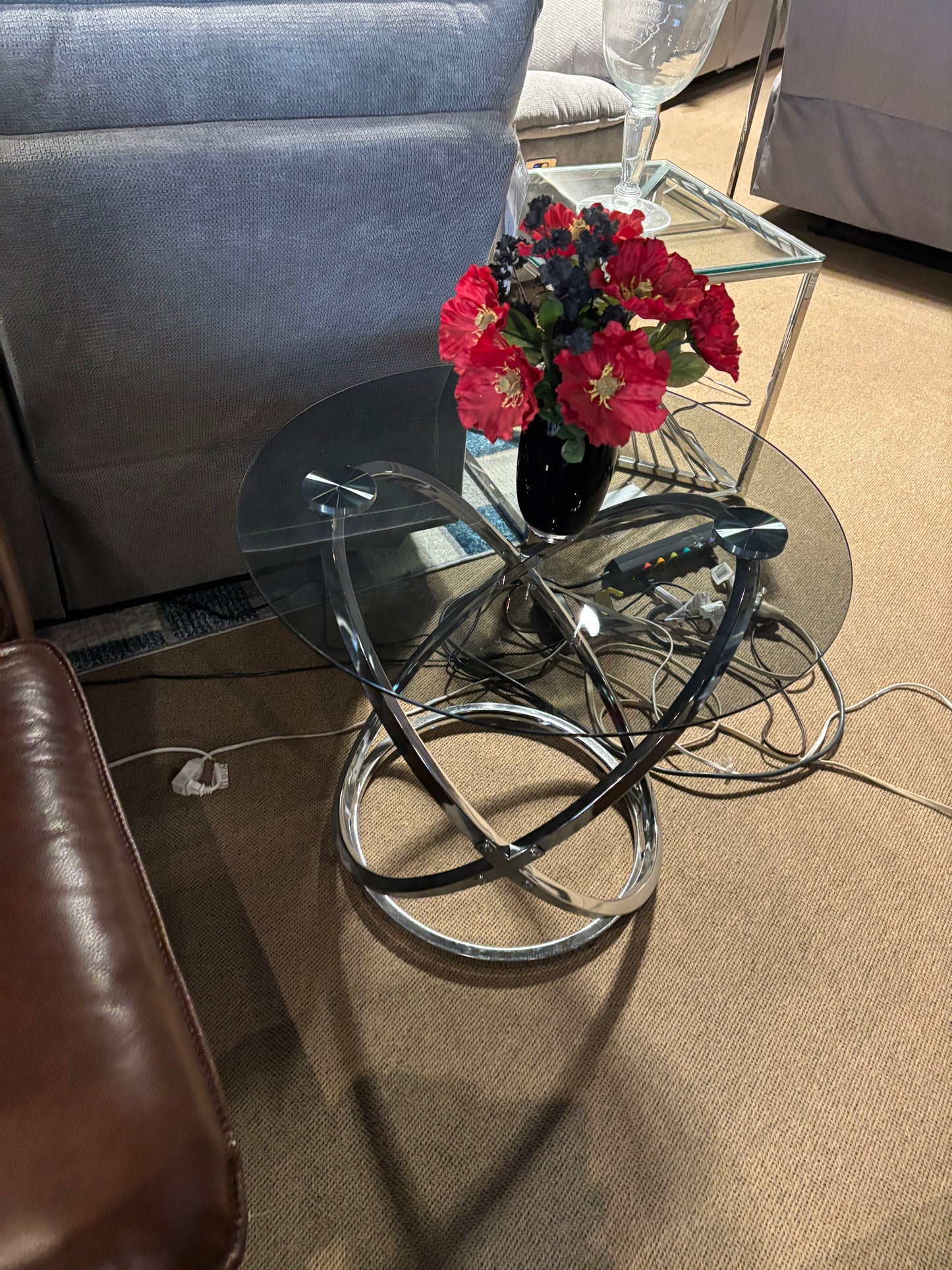 Show Deal Coffee / End Table Model 3707