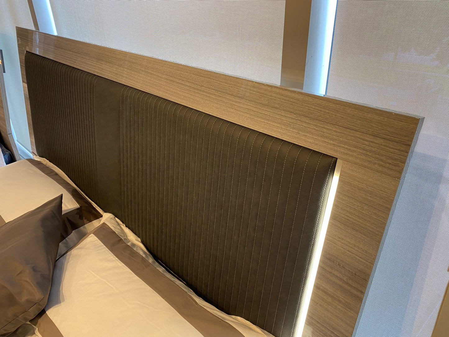 Model MIA UPHOLSTERED Exclusive Made in Italy Brand STATUS ITALY LIMITED STOCKS TORONTO