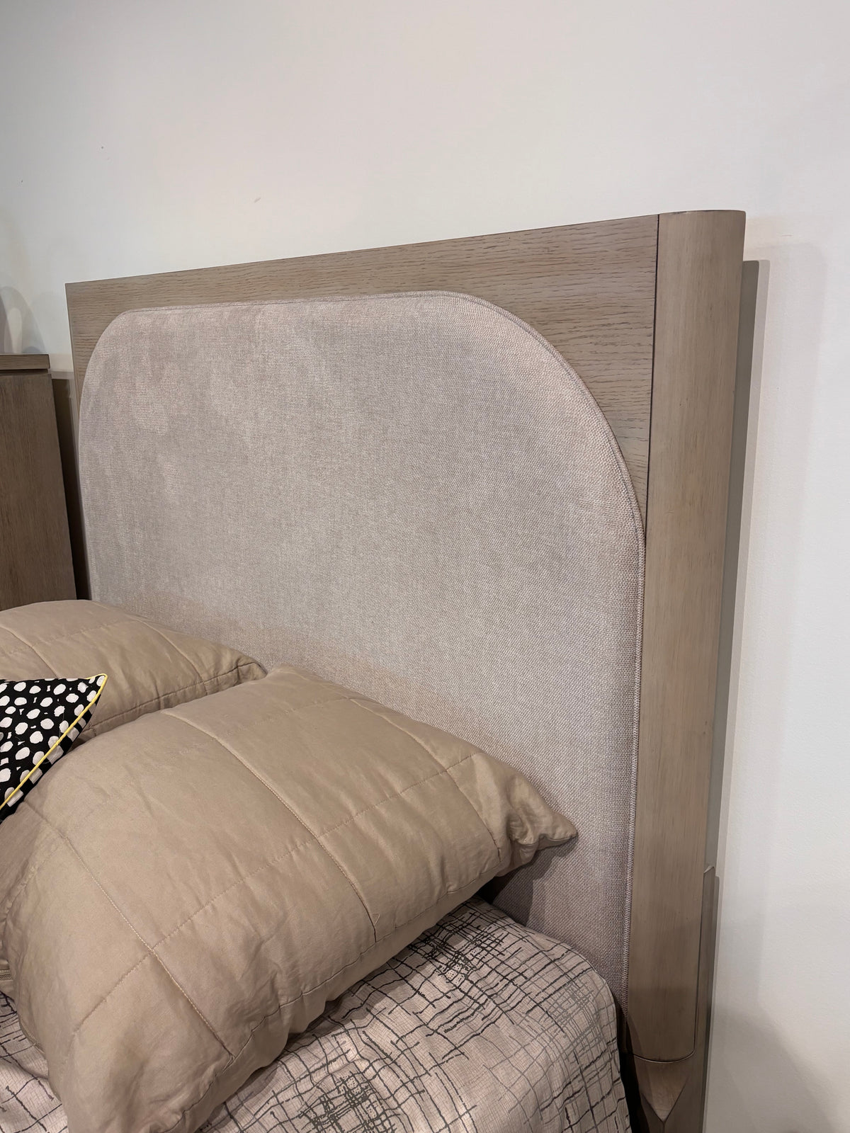 Model 2477 Bedroom Set