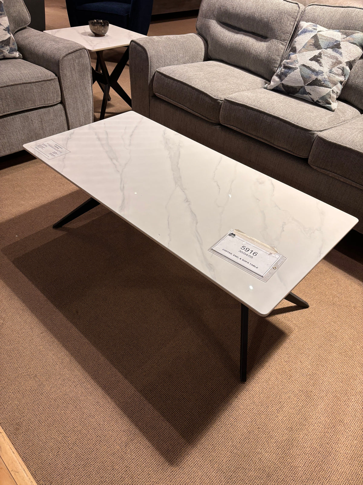 Model 5916 coffee table with white marble-look top