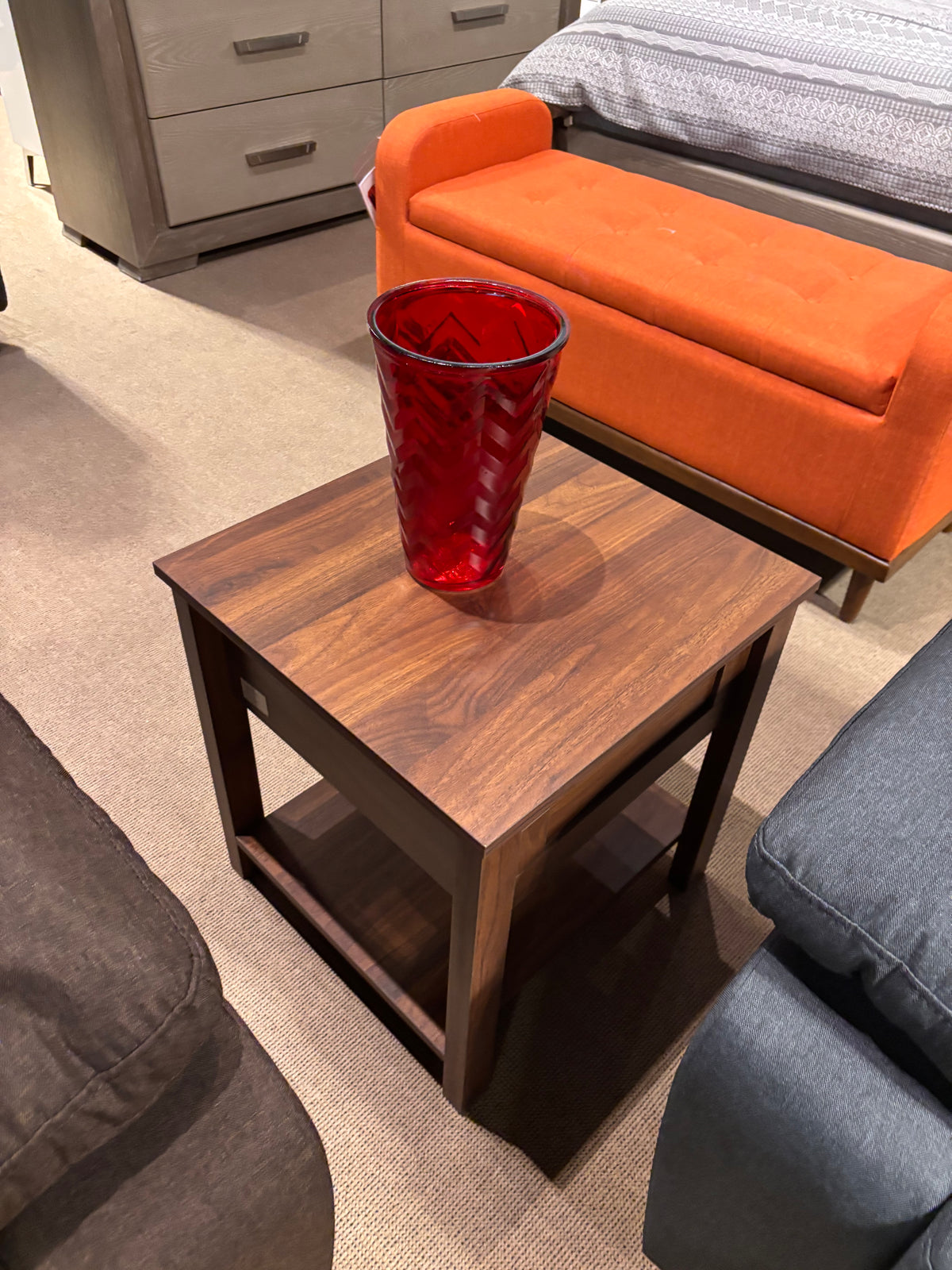 Model 3500BR coffee table with lift-top storage