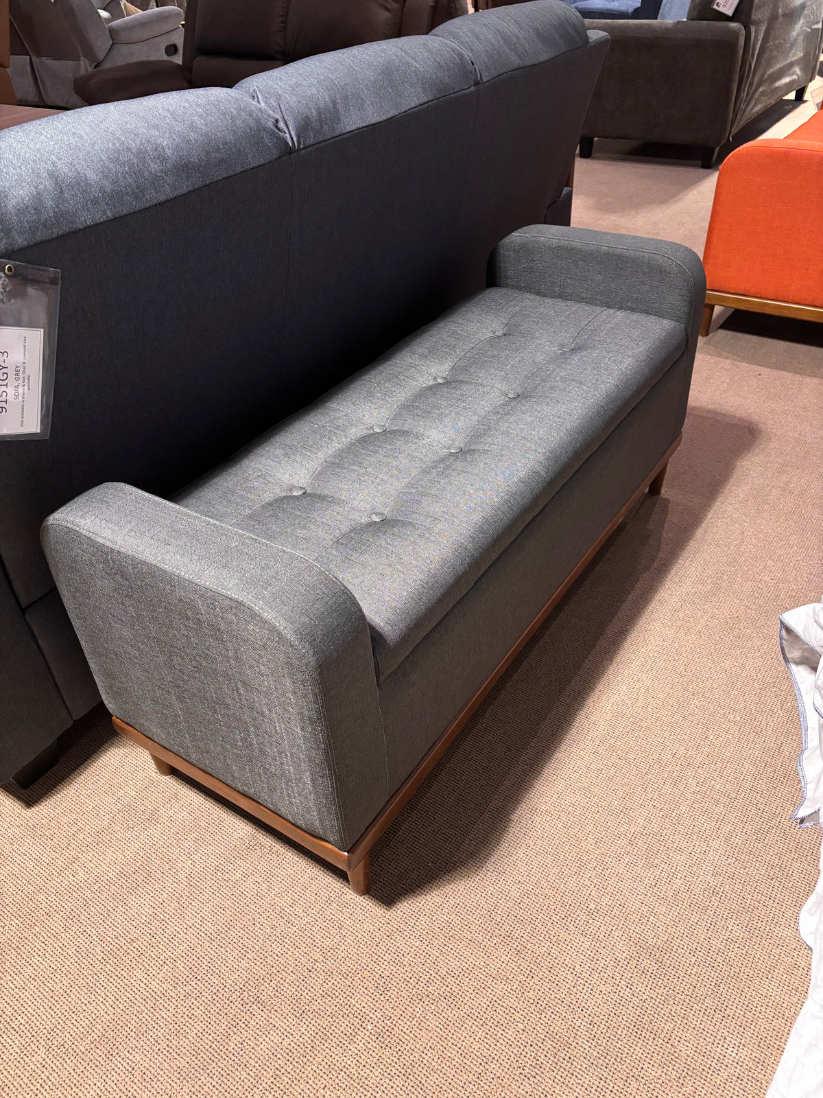 Model 4590 lift top storage bench in the second color