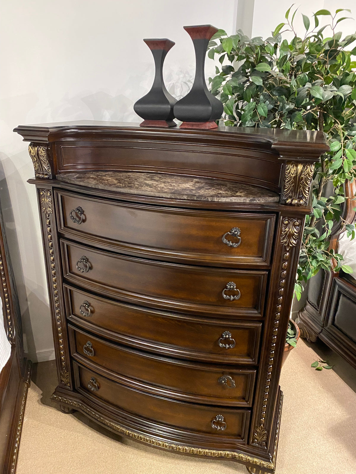 Model 1757 king bedroom set with ornate tufted bed