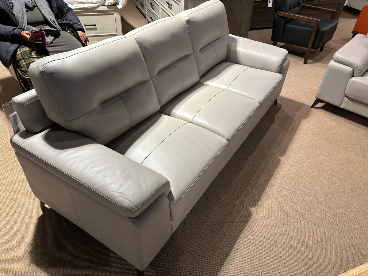 Model 9514 light grey leather sofa set close view