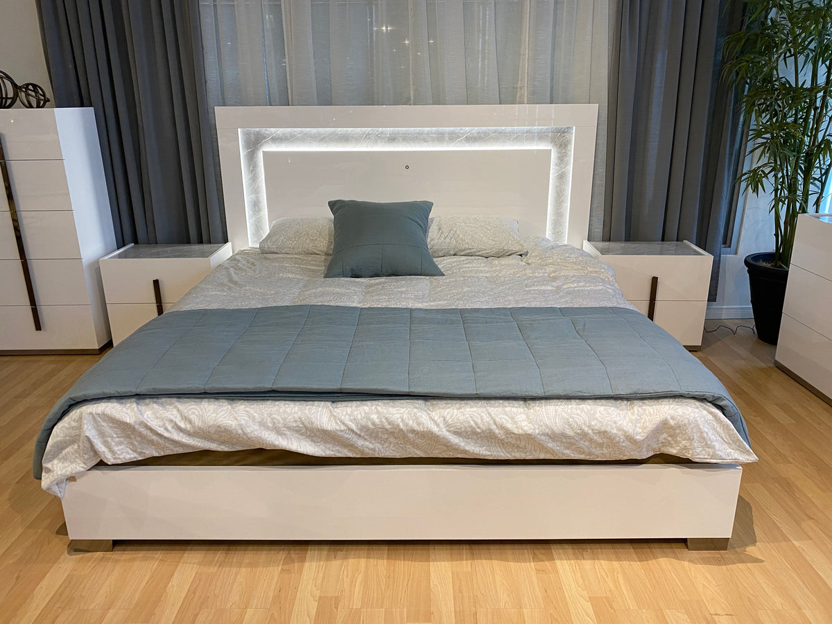 Model Mara Italian bedroom set front view with illuminated headboard