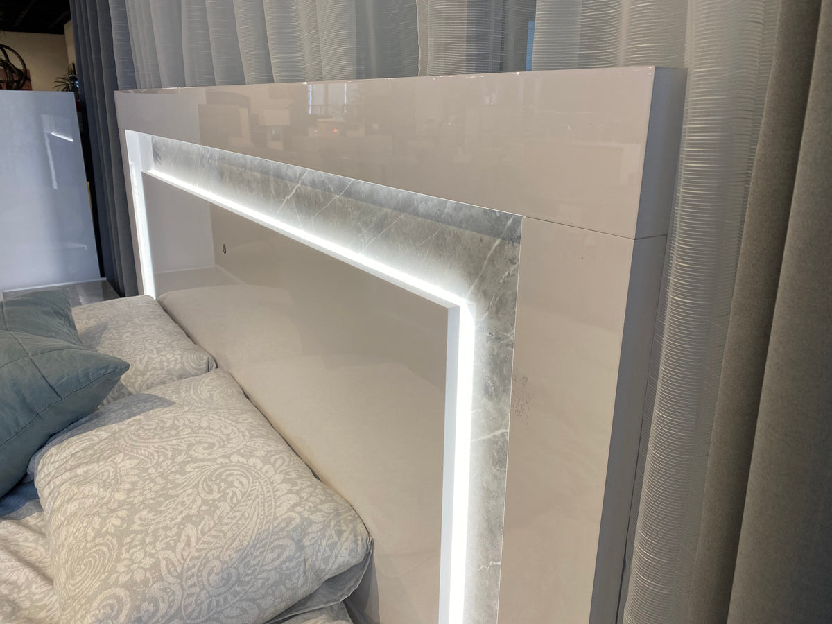 Model Mara Italian bedroom set illuminated headboard close-up