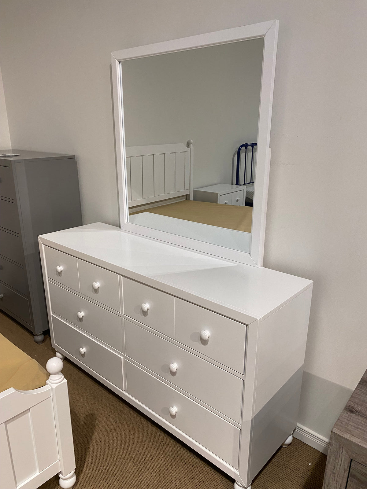 Model 1803 bedroom set dresser and mirror detail