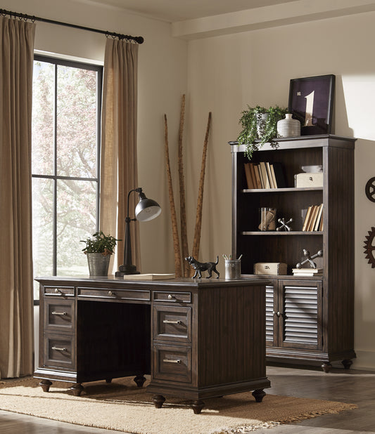 Executive/Study/Home Office  Desk 1689-17  Limited Stocks Toronto