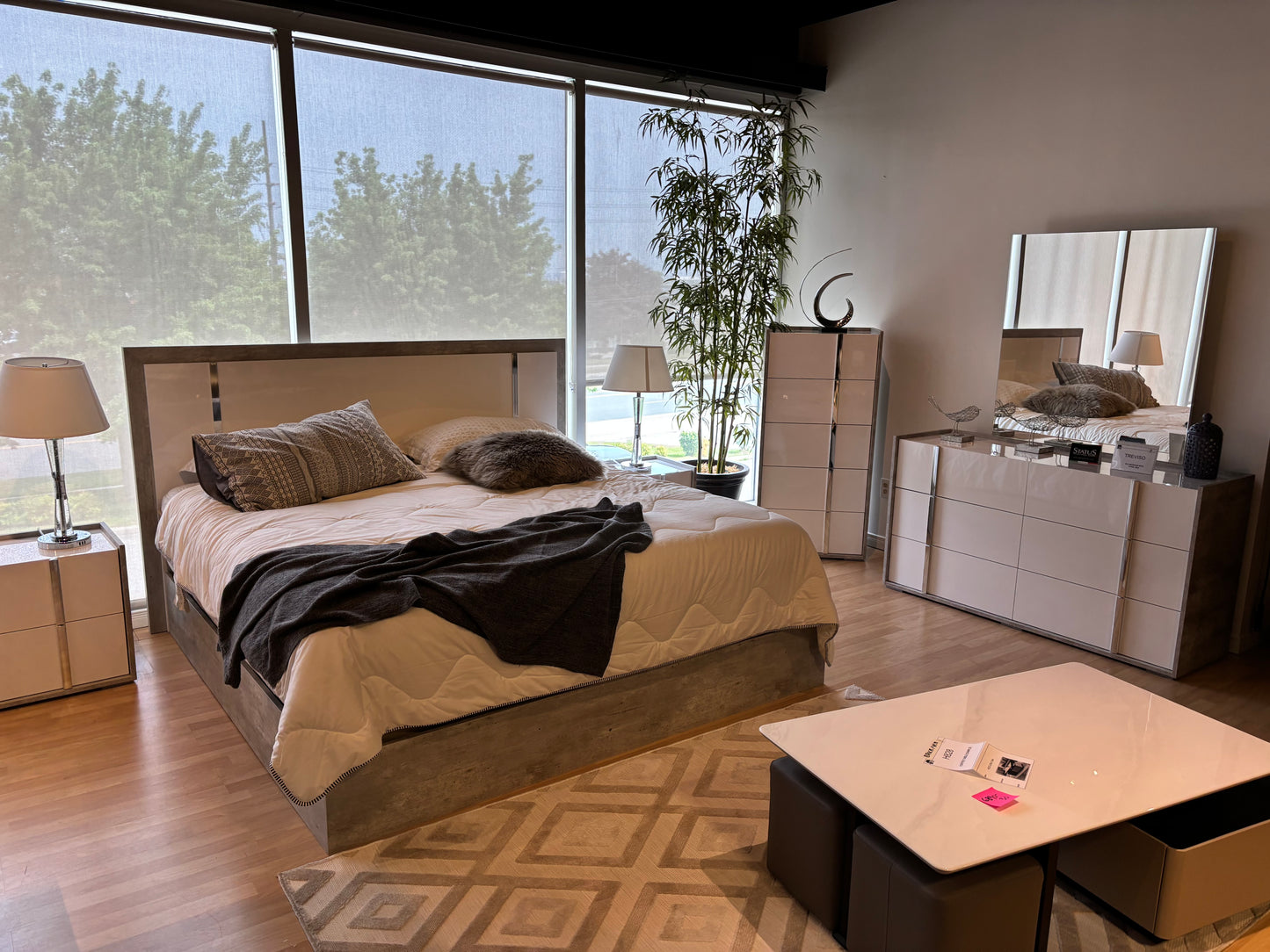 Show Deal  Italian Bedroom Set Model Treviso 3/4/5/6 pc deals