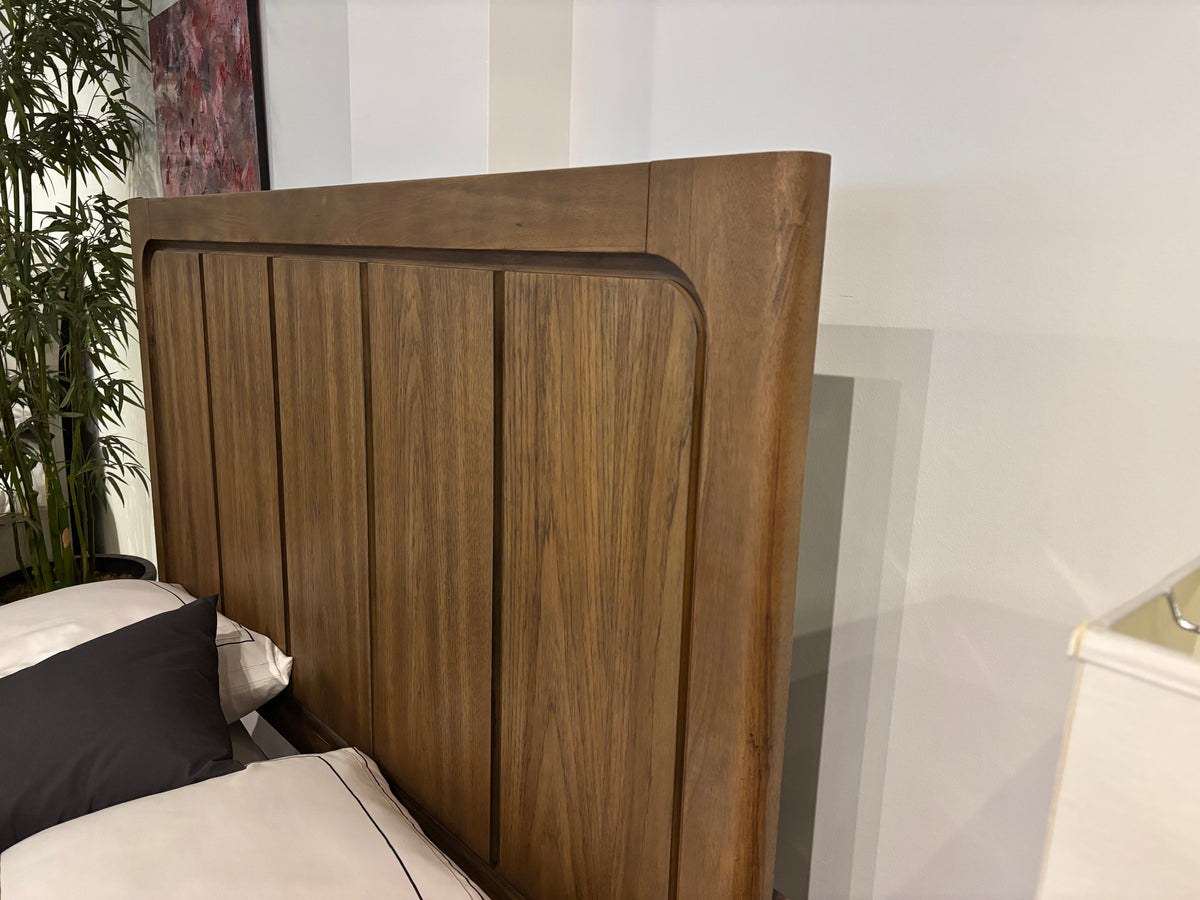 Model 2336 storage bedroom set wood headboard detail