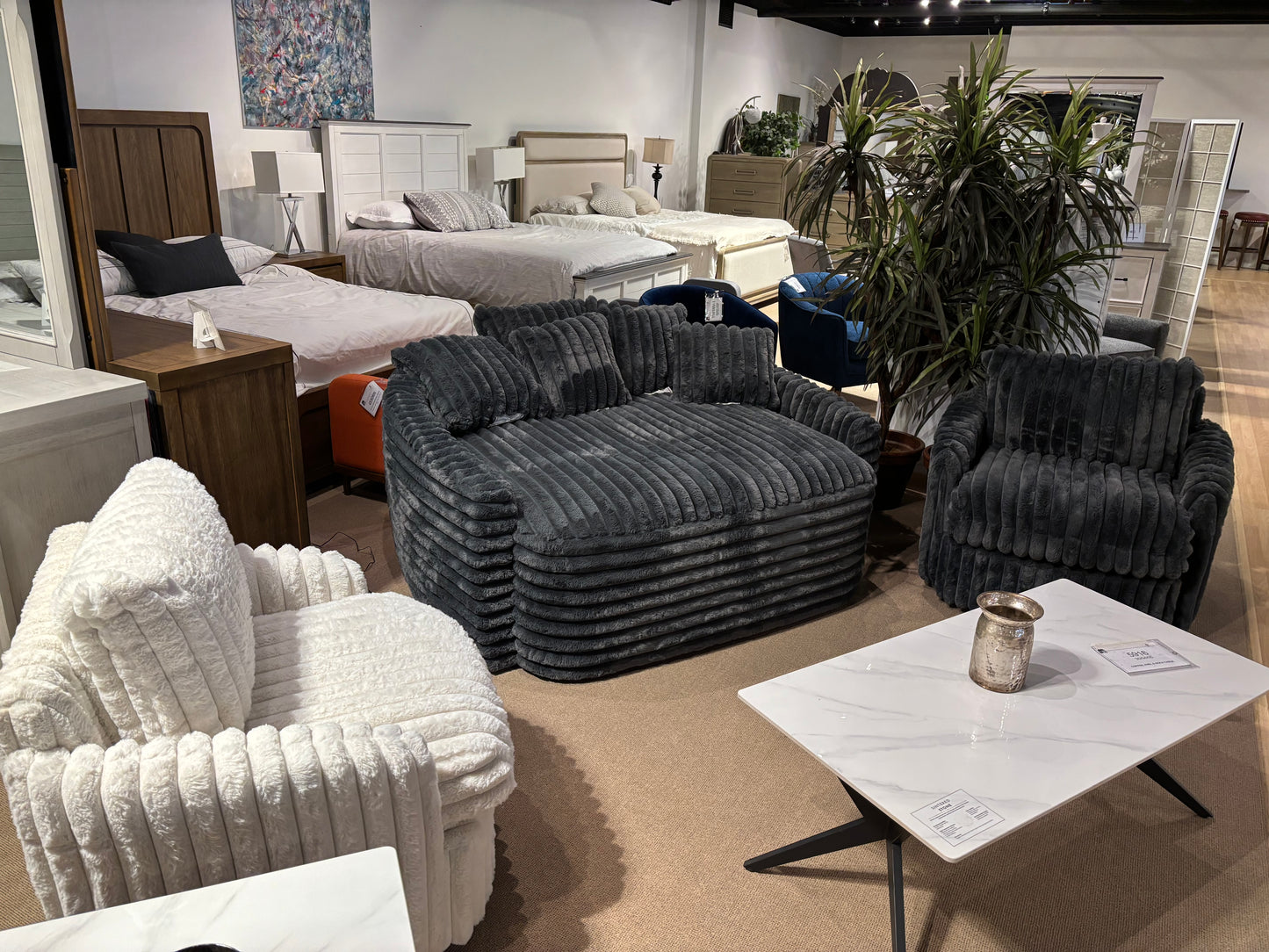 Model 9539BEG-1SW Swivel Chair