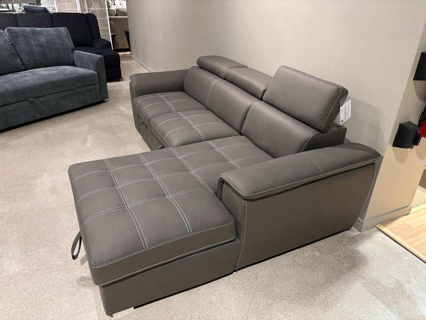 Show Deal  Sectional pull out sofa bed model 8228GYSS